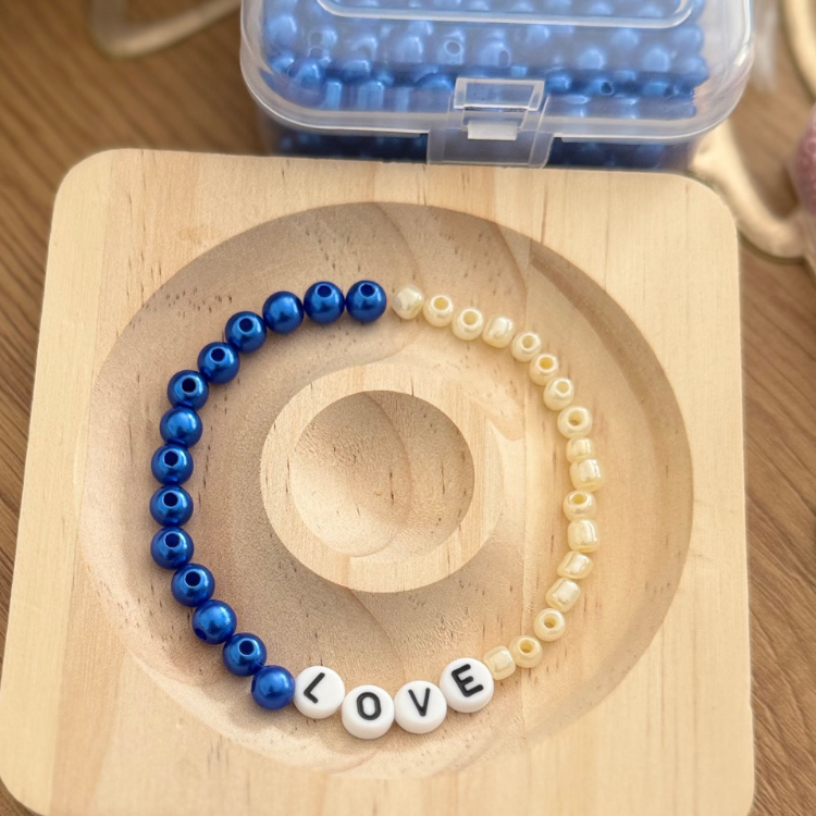 DIY ”LOVE” Beaded Bracelet