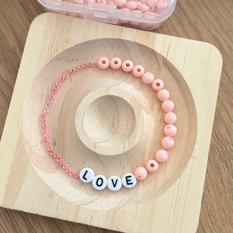 DIY ”LOVE” Beaded Bracelet